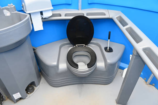 Best Porta potty delivery and setup  in Volga, SD